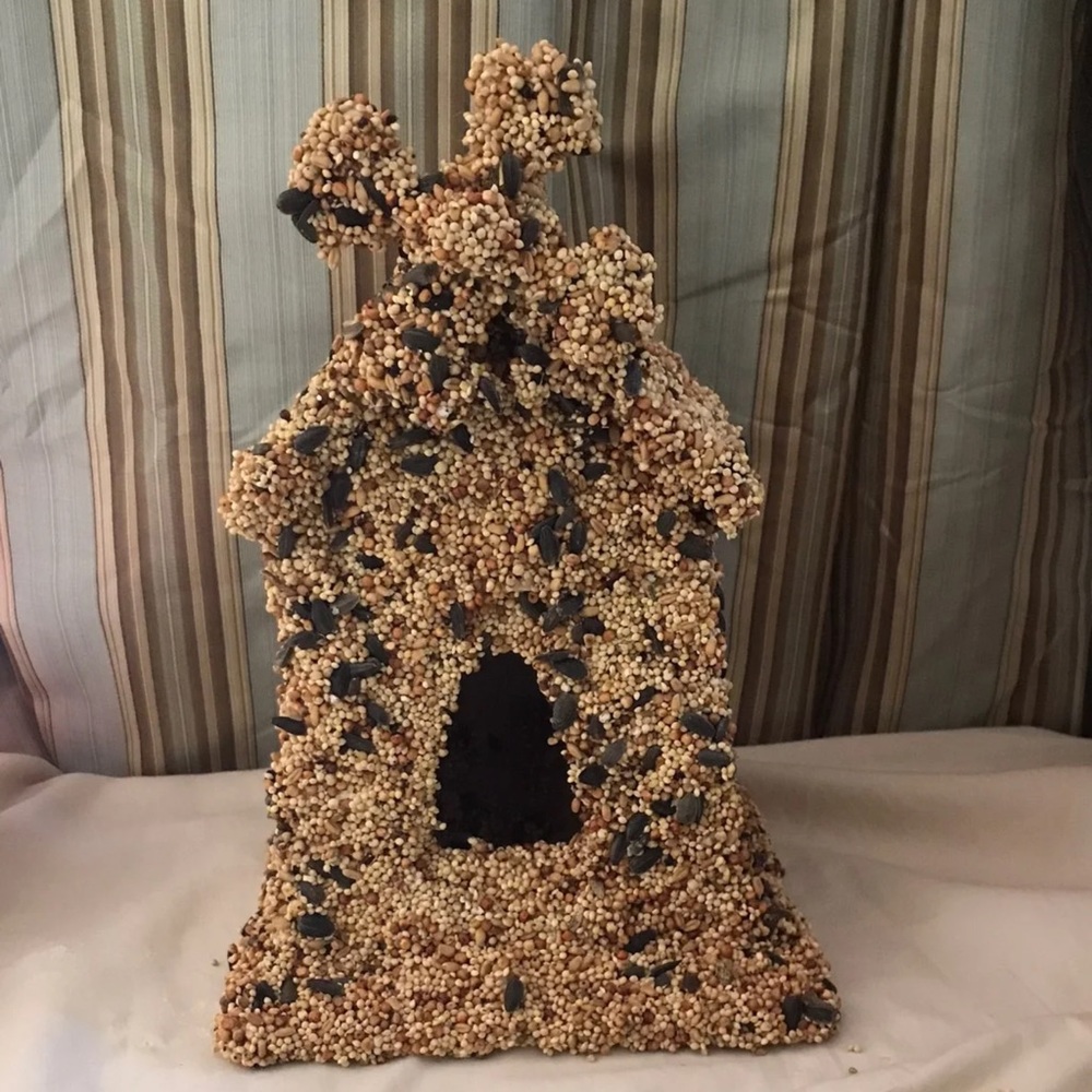 BIRDSEED BIRDHOUSE - WINDMILL STYLE